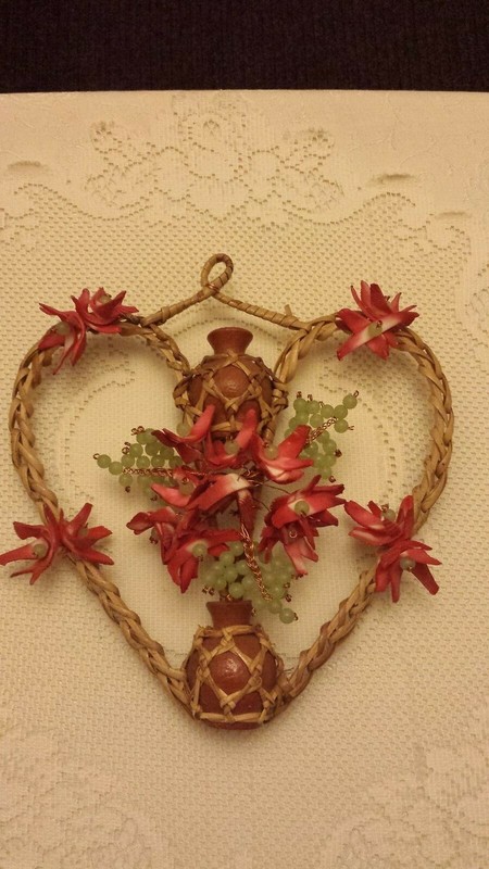 vtg handcrafted wall decor seashells clay vases rattan copper wire plastic beads