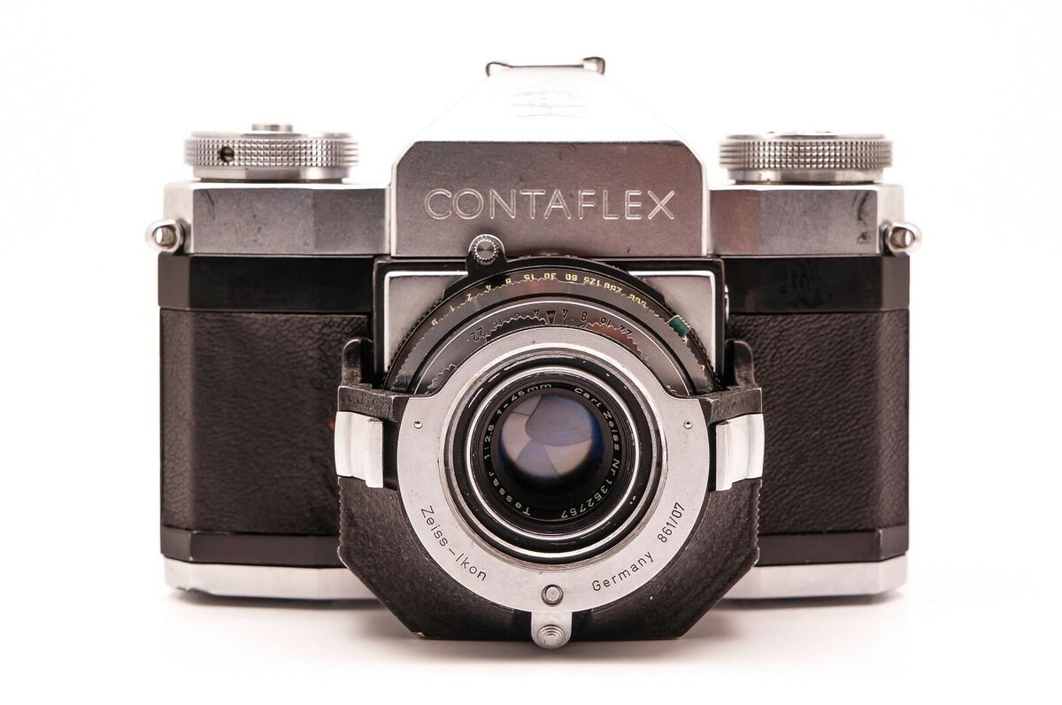 Zeiss Ikon Contaflex 35mm SLR Film Camera w/ Tessar 45mm 2.8 Zeiss Ikon Contaflex 35mm SLR Film Camera w/ Tessar 45mm 2.8