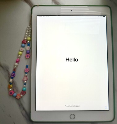 Apple iPad (第5世代) ゴールド Amazon.com : Apple iPad 5th Gen 9.7 GOLD : Electronics