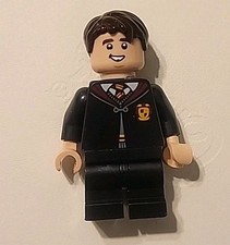 LEGO® Minifig hp549 - Neville Longbottom - Gryffindor Robe Clasped