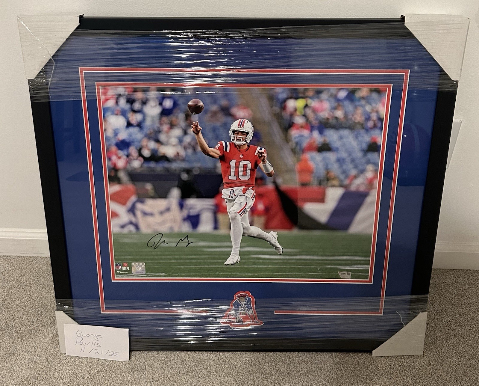 drake maye Autographed Signed New England Patriots 16x20 Photo Framed Patriots Fanatics COA 