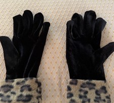 Retro Evening Gloves Stretch Black Velvet Leopard Fur Trim Fits S-M.