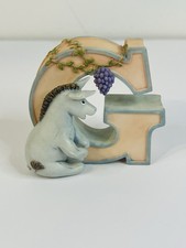 Disney Winnie the Pooh - Classic Pooh Alphabet Letter G for Grape - Michel Co