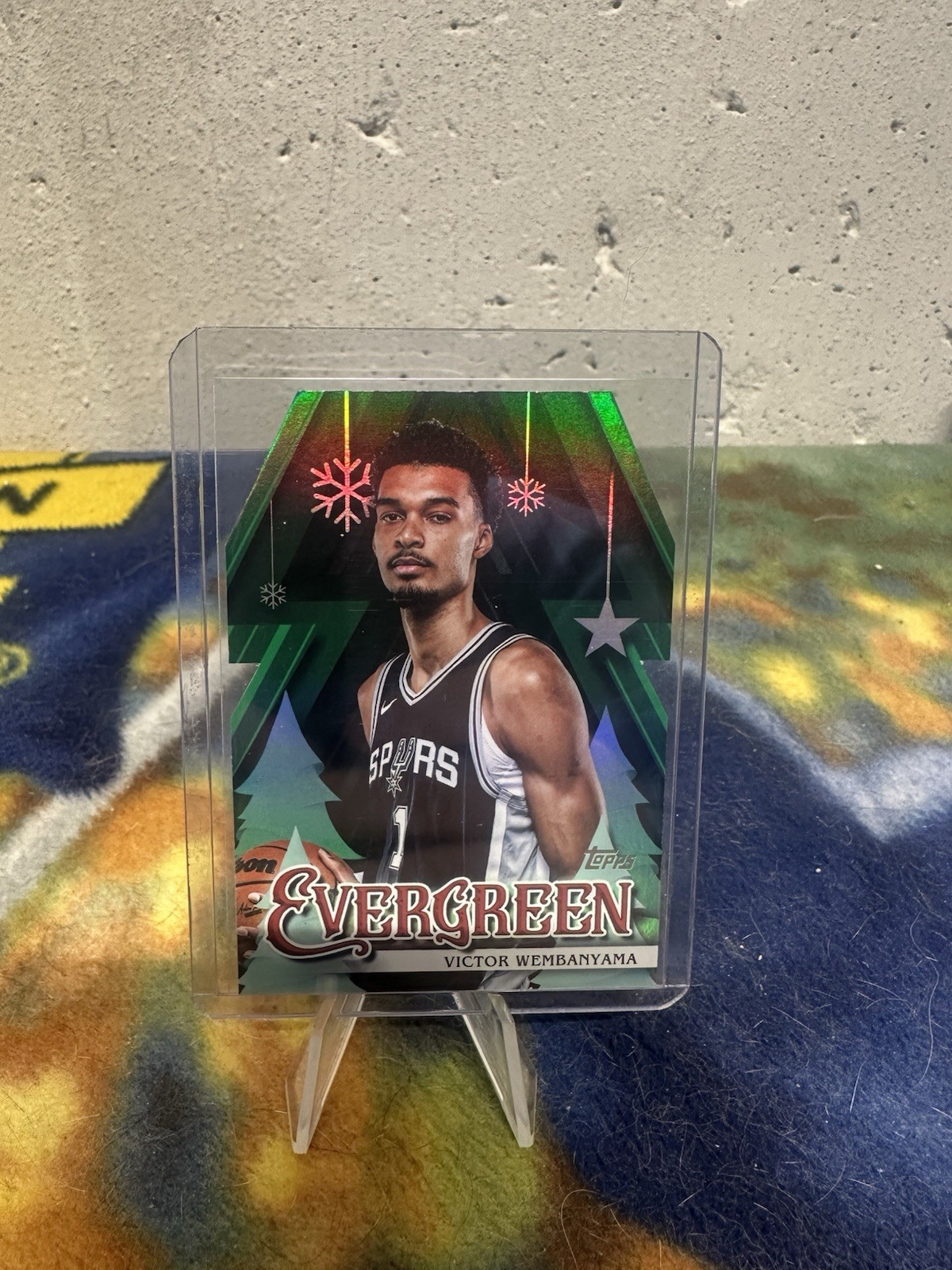 2025 Topps Holiday Basketball Victor Wembanyama Evergreen Die Cut  EV-VW 