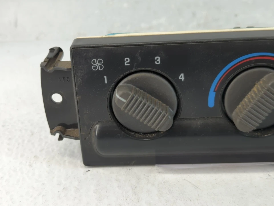 Control de clima calentador de aire acondicionado Gmc S15 150989653080 YKWPH Foto 3 de 4