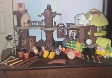 Vintage star wars Ewoc action figures playset  Village battle wagon W Skull