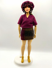 Hand-sewn outfit including barrette for curvy barbie doll