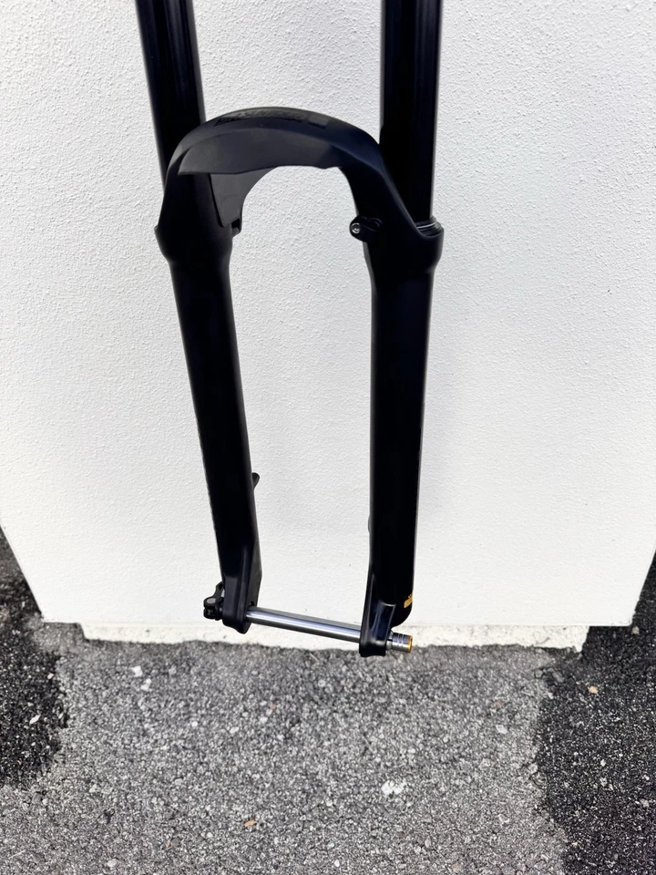 Horquilla Suntour Raidon 34 LOR Air Boost 140 mm, sendero, salto de tierra, ¡nunca montado!! Foto 3 de 4