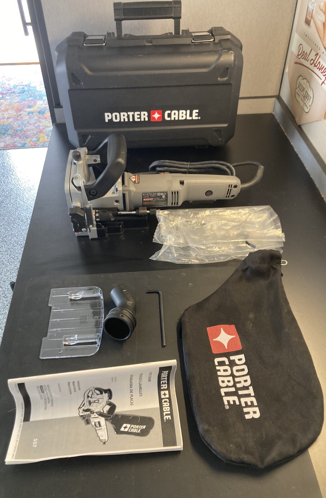 Open Box Porter Cable Plate Biscuit Joiner Model 557 with Case