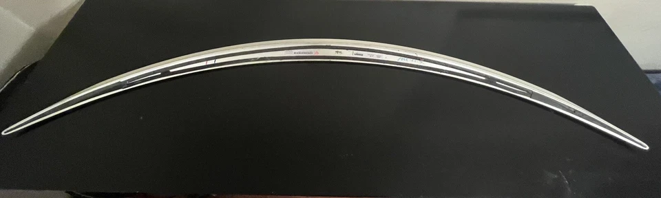 Alerón trasero Mercedes Clase C C63 AMG 2017-20 OEM-blanco diamante o fibra de carbono Foto 3 de 4