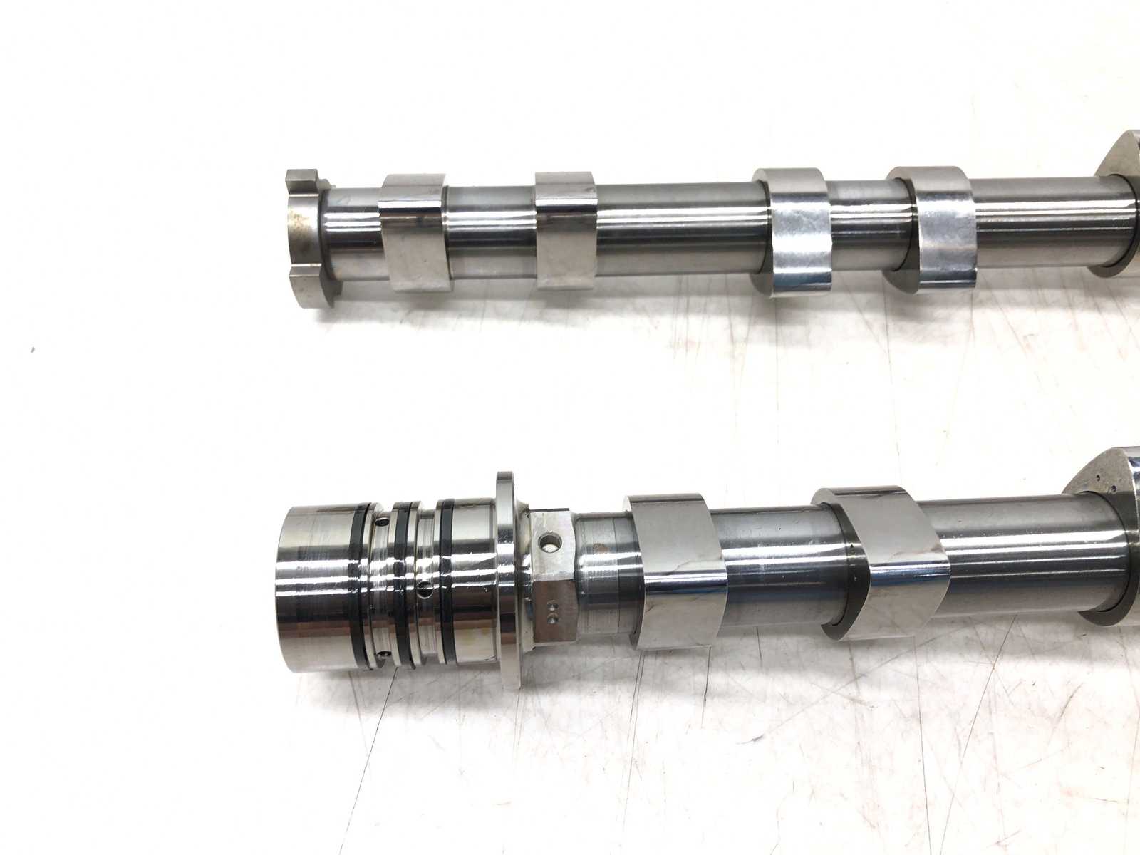 2017-2020 FERRARI GTC4LUSSO 6.3L F140 LEFT ENGINE INTAKE & EXHAUST CAMSHAFT OEM