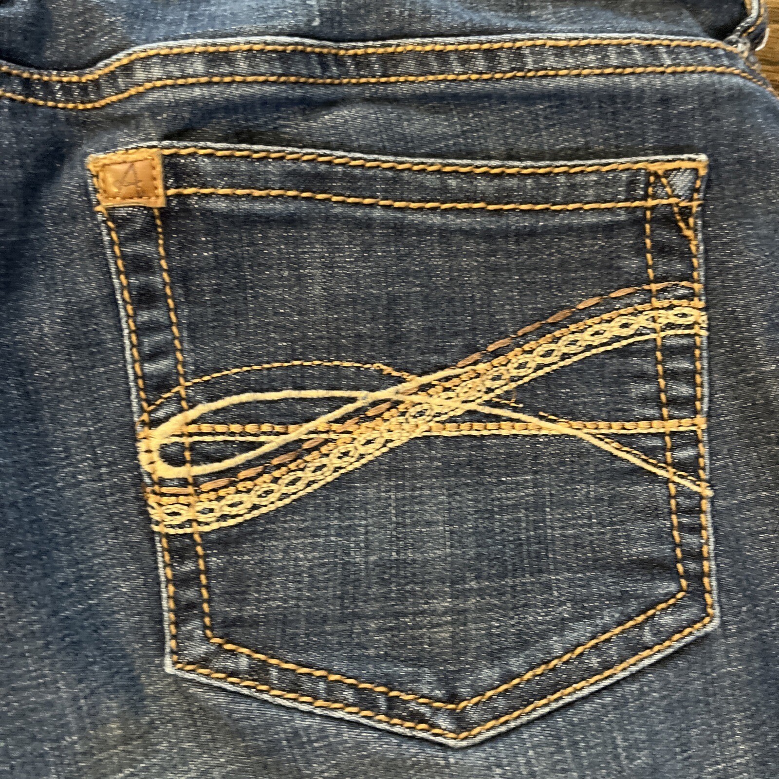 Wrangler FIND YOUR AURA Denim Jeans Women size 8 Waist 30 Inseam 29 - View 14