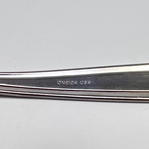 Oneida Piloti Acero Inoxidable Ovalado Lugar Cuchara Sopa Satinado Brillante Cubiertos EE. UU. Juego de 7 piezas - Imagen 5 de 6