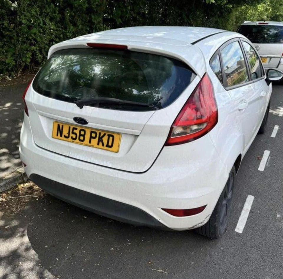 Ford Fiesta MK7 2009 - 2017 1.6 TDCI F6JB blanco congelado repuestos reparaciones frenos Foto 4 de 4