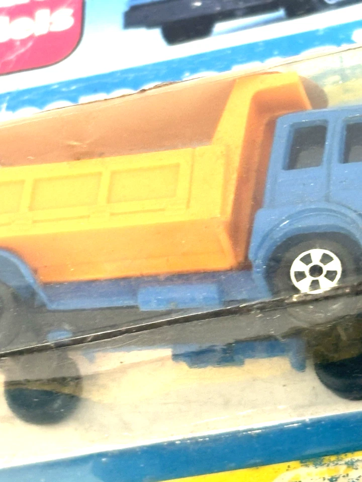 Camión de volteo Renault Saviem P184 1967 1/43 muy raro nuevo sin usar, en caja LRA fundido a presión Foto 3 de 4