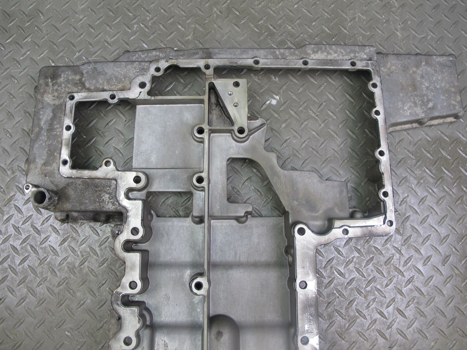 03-12 BENTLEY CONTINENTAL GTC GT 6.0L ENGINE UPPER OIL PAN 07C103805A