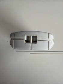 Sega Dreamcast VMU White HKT-7000, T&W, Loose Screws, No Battery & Top Covers