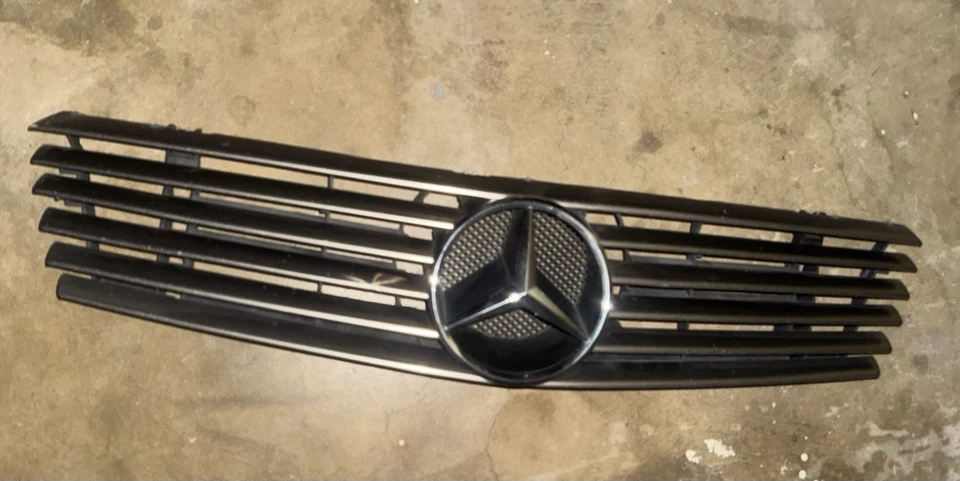 Conjunto de parrilla capó radiador 90-02 Mercedes R129 SL320 SL500 OEM Foto 2 de 4
