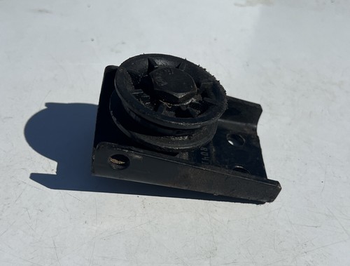 LIFTMASTER/CHAMBERLAIN/CRAFTSMAN FRONT BELT PULLEY And BRACKET OEM Used
