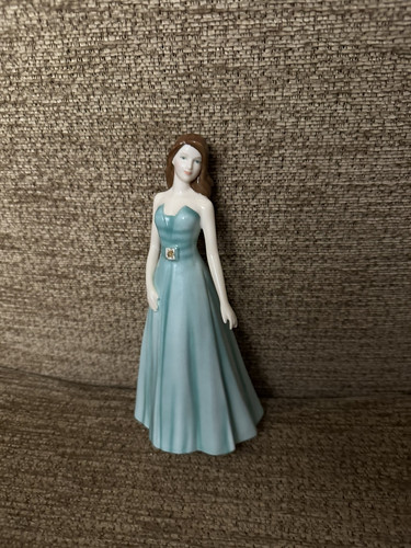 Royal Doulton Signs of the Zodiac Figurine LEO Hn5340 - Picture 1 of 3
