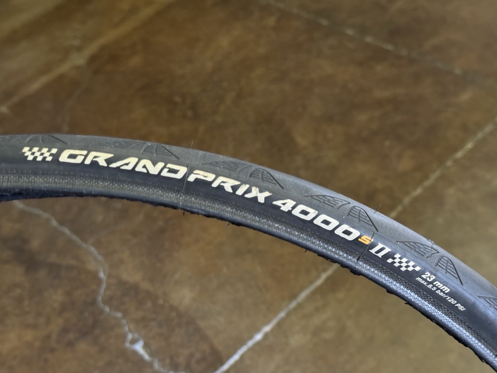Continental Grand Prix 4000 S II Black Chili 700x23c Tires, 