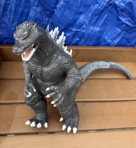 Playmates Godzilla Action Figure 2020 Toho 11” tall 15” long - Picture 2 of 7