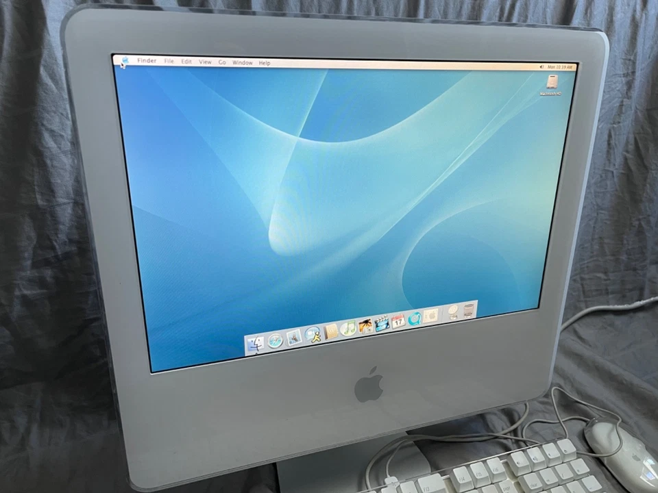 Apple iMac G5 17-inch 2GB RAM 120GB SSD Upgrade 1.6GHz With Original Box - Image 2 of 4