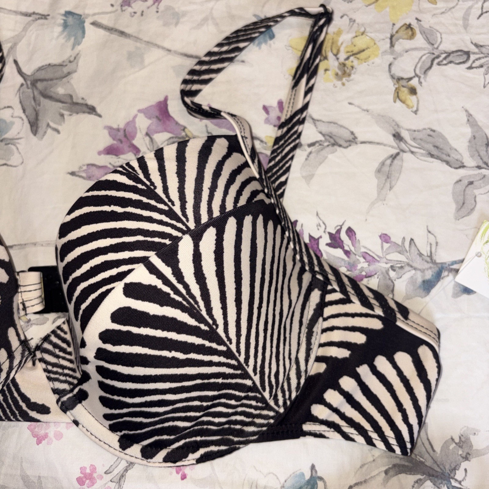 Matalan Matching Bikini Set. Black & Cream Leaf Print. Size 20 / 40B. New w/ Tag image 3