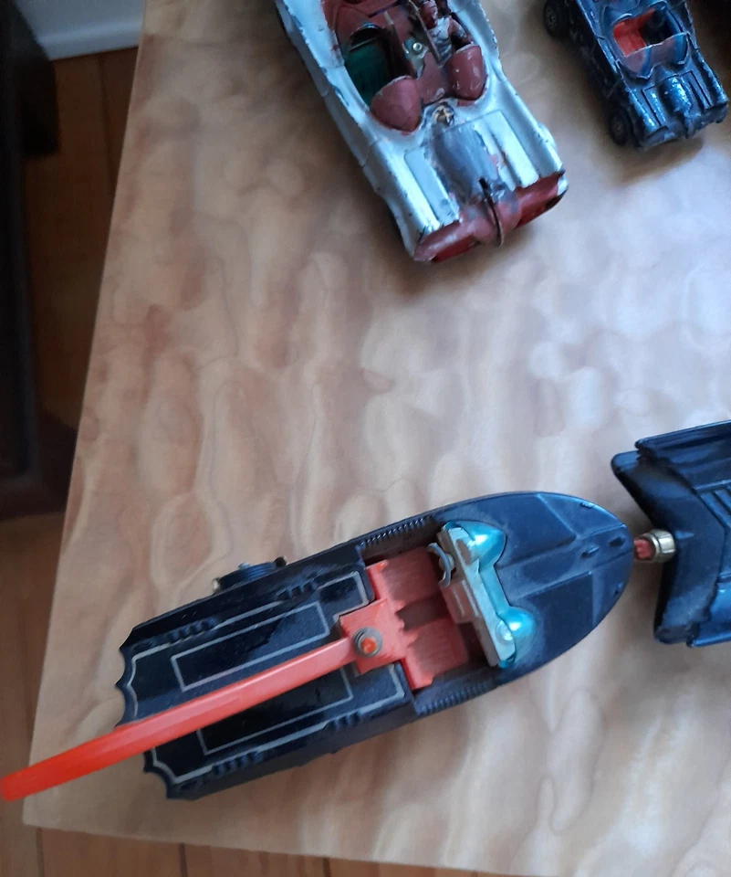 Corgi Toys 267 - Batmobile mit 107 Glastron Batboat & Trailer plus 3 Fahrzeuge - Bild 4 von 4