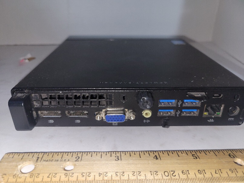HP EliteDesk 800 G1 Model: TPC-F063-DM Win 8 For Parts not working