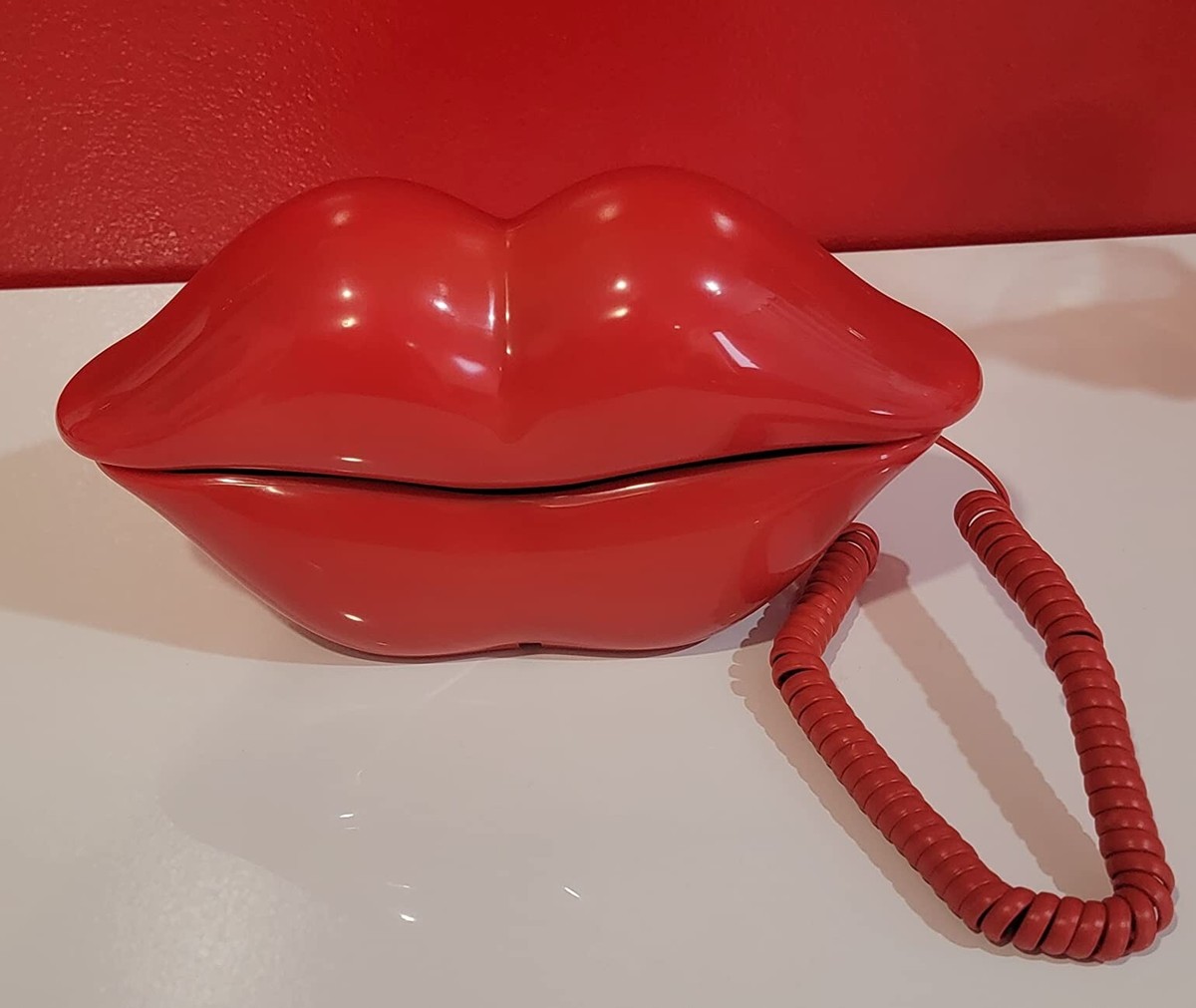 Red Mouth Telephone Wired Novelty Sexy Lip Phone Gift Real Corded