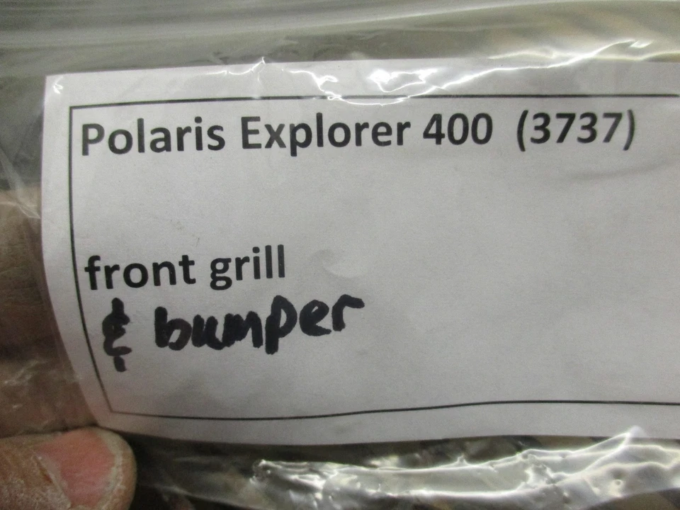Grelha dianteira e para-choque Polaris Explorer 400 1098 (3737) - Imagem 3 de 3