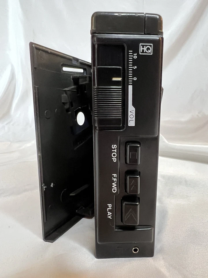 Electro Brand Stero Cassette Player Am/FM Radio Model # 2029 - Image 3 of 4