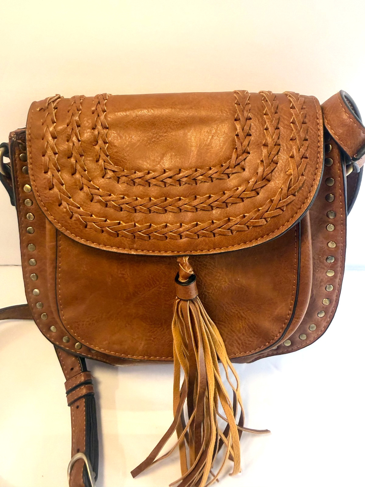 Antik Kraft Studded Tassel Crossbody Bag Boho Western Saddle Festival Purse Tan