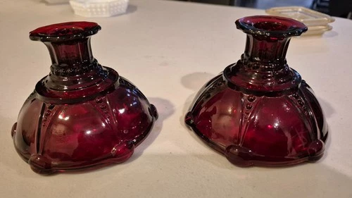 Vintage Ruby Red Anchor Hocking Oyster And Pearl Glass Candlestick Holders - 2