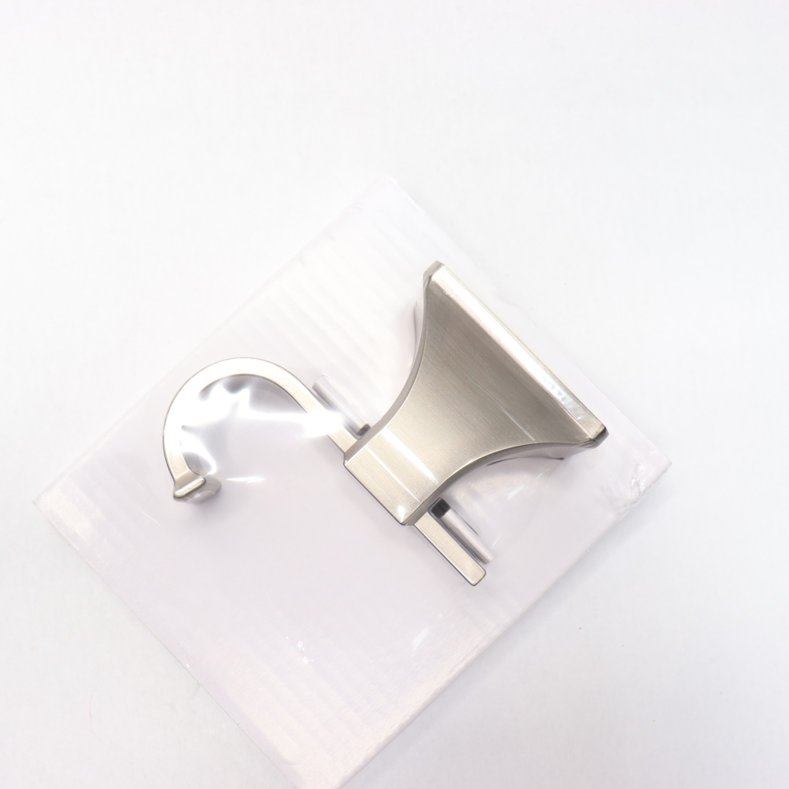 Glacier Bay Winstead Robe Hook Brushed Nickel BTH-003-286-BN