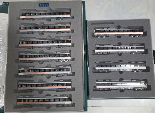 KATO Kiha 85 Series Vista Amplia Plegable 11 Coche Set 422417 | Condition: Used