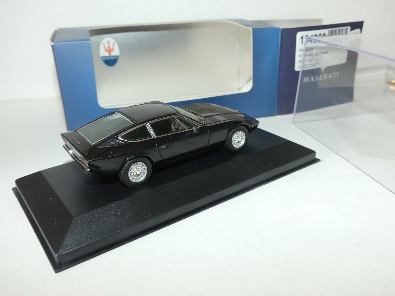 Maserati Khamsin 1972 IXO 1/43 : revivez la légende du Grand Tourisme en métal noir