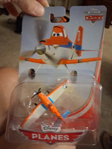 Disney PLANES Dusty Crophopper DIECAST Neu in Verpackung 2013 Mattel