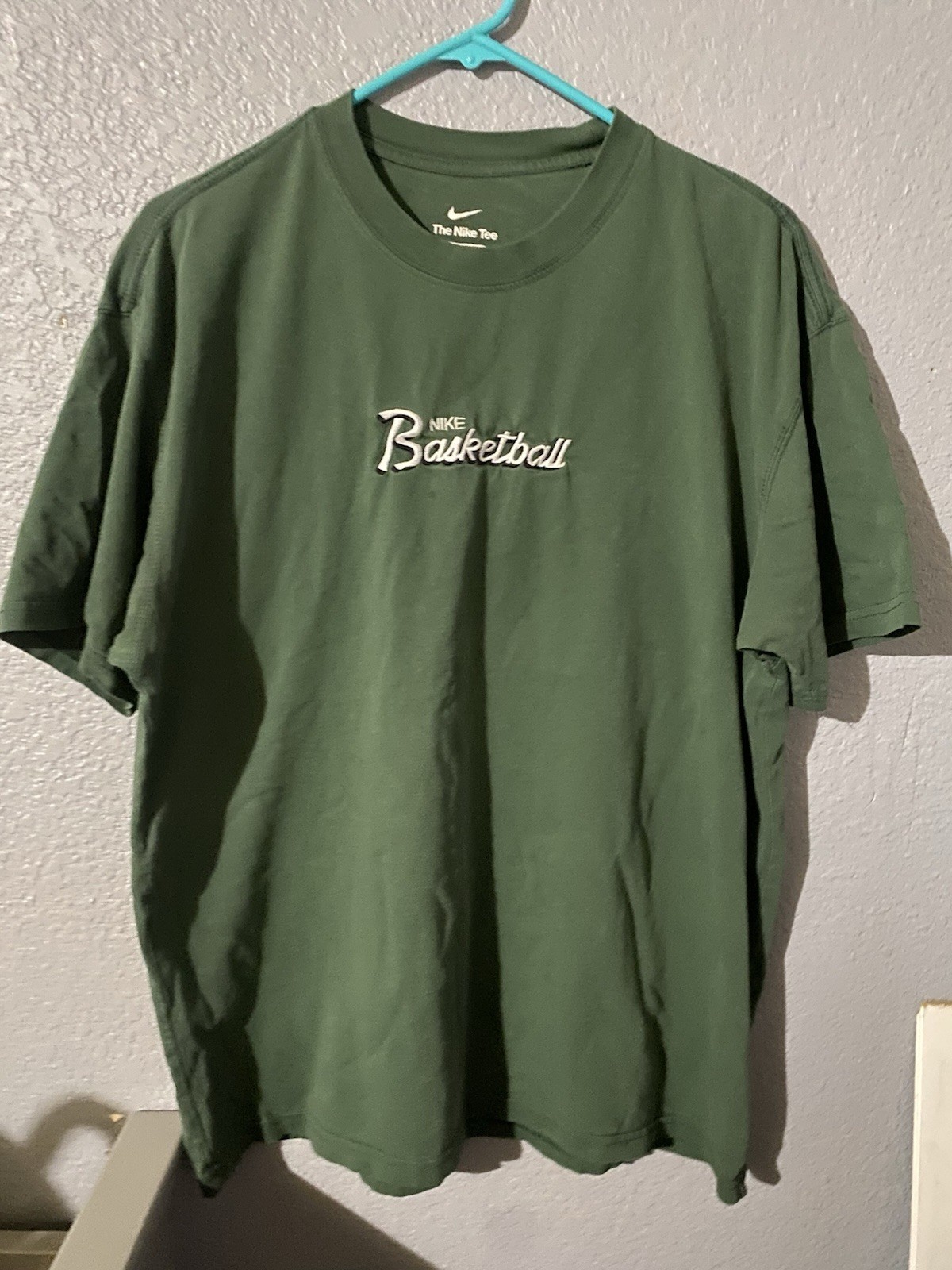 Nike Unisex Green Embroidered Logo Vintage Basketball T-shirt Size L