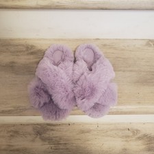 Girls Cat And Jack Faux Fur Lilac Slippers M 2/3