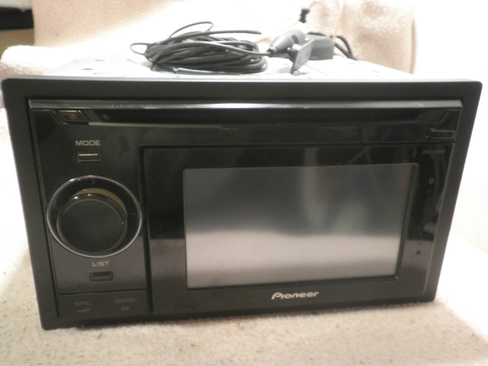 PIONEER AVIC F320BT AUTORADIO CD CON NAVIGATORE OTTIMO STATO COMPLETA PERFETTA - Immagine 3 di 4