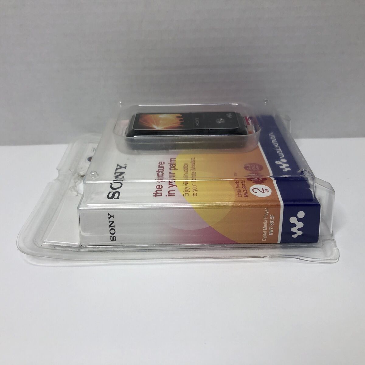 Sony Walkman NWZ-S615F Black (2 GB) Digital Media Player for Sony Walkman NWZ-S615F Black (2 GB) Digital Media Player for