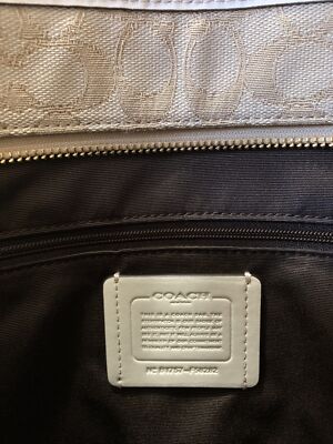 NWT Coach Zip Top Tote Bag Outline Signature Jacquard F58282 White