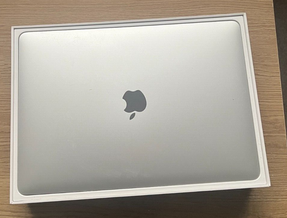 Apple MacBook Pro M3Pro シルバー Refurbished Apple MacBook Pro 14-inch M3 8-core Silver 2023