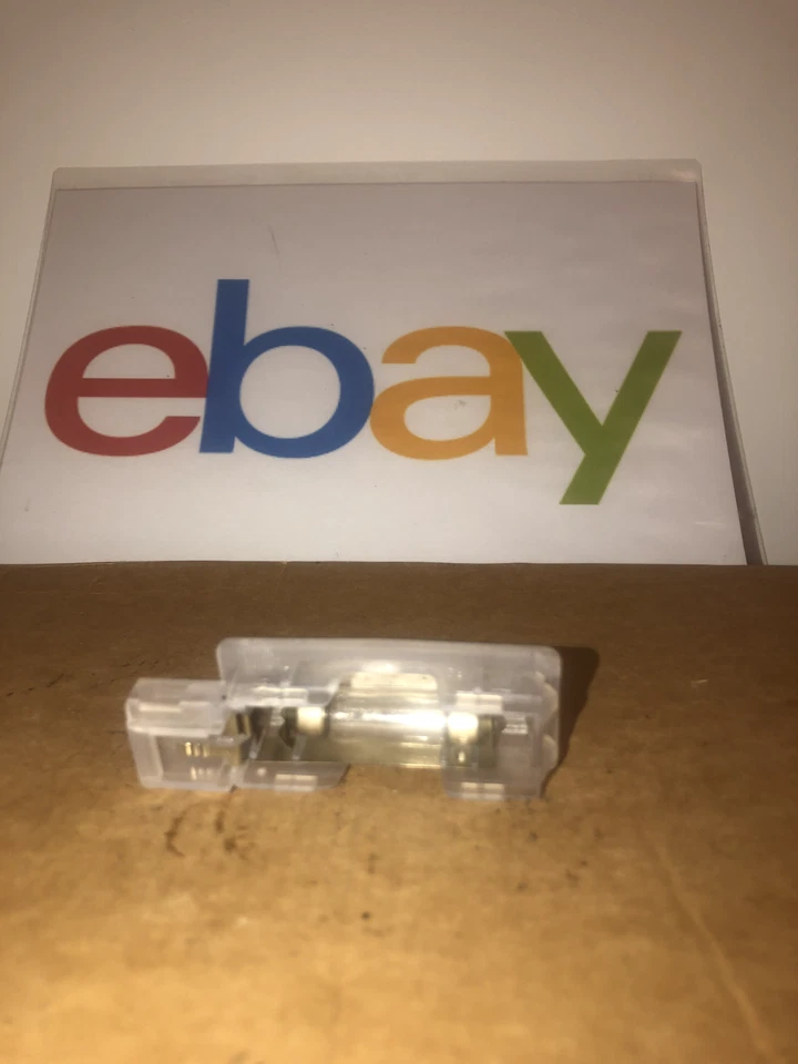 Lámpara luz interior maletero tapa derecha mercedes w169 w220 o/s a2208201901 Foto 2 de 3