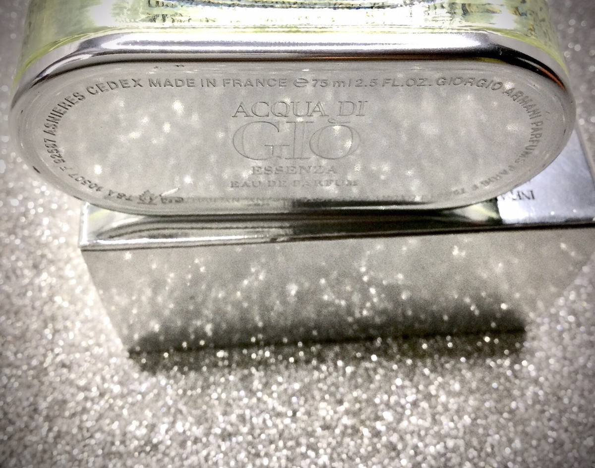 GIORGIO ARMANI エッセンザ オーデパルファン 75ml Armani Acqua Di Gio Essenza Eau De Parfum For Men 75 Ml