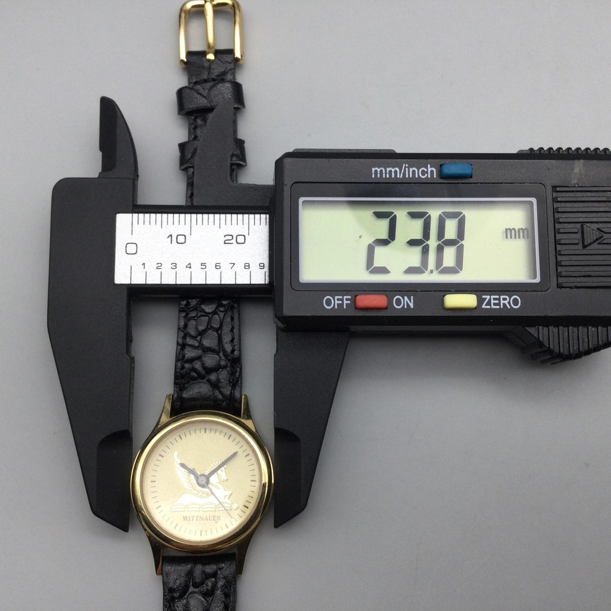 Vtg Wittnauer Watch Gold Tone Pegasus Womens 24mm Leather  display picture 1