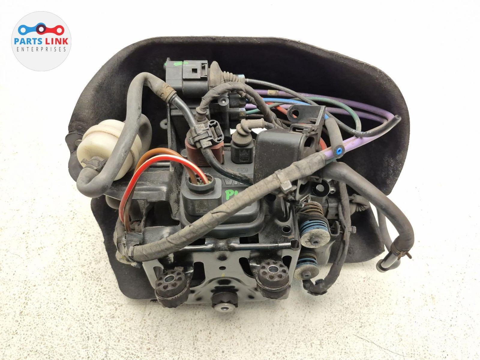 2016-20 BENTLEY BENTAYGA AIR PUMP COMPRESSOR RIDE SUSPENSION UNIT ASSY 6.0L 636