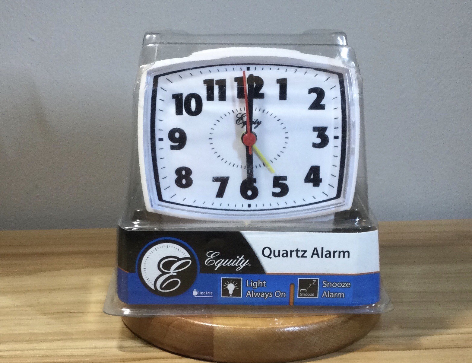 Equity Model 33100 NEW In Pkg . Analog Alarm Clock Elect. W/Illuminated Face
